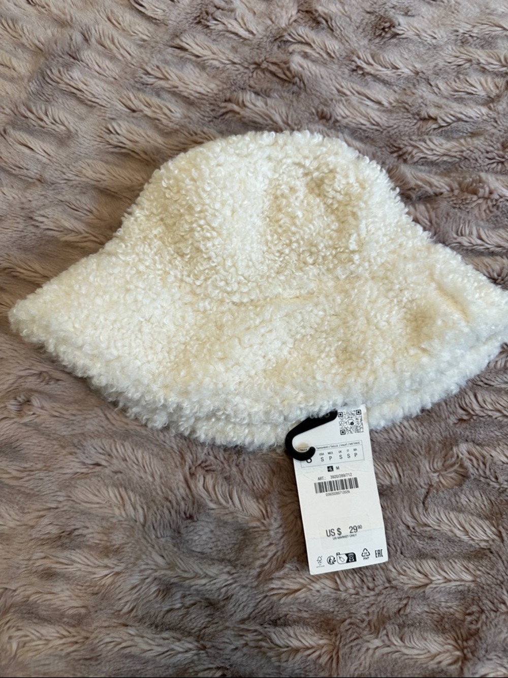 Zara woman’s Cream Faux Sherpa Bucket Hat